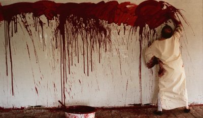 16. Malaktion, Atelier Hermann Nitsch, Prinzendorf; Fotograf unbekannt